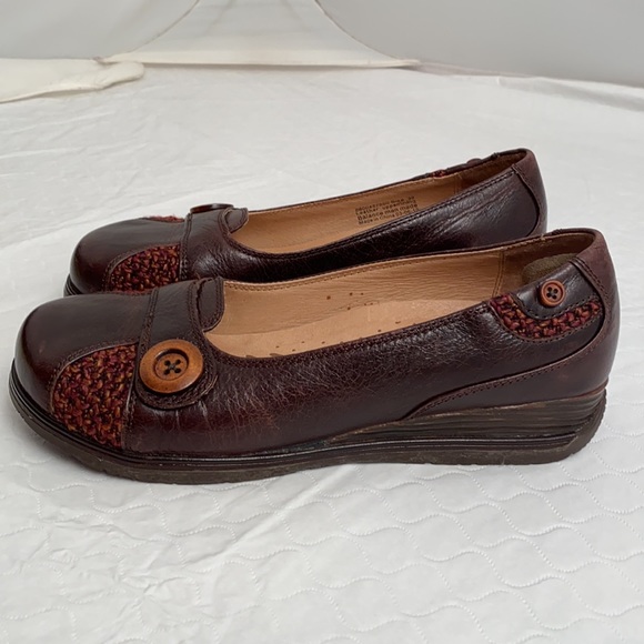 Dansko Pam brown leather button knit Mary Jane rounded toe style loafers - Picture 4 of 8
